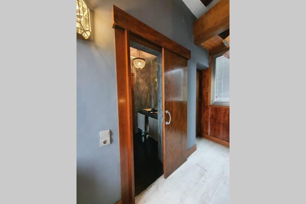 Atico Singular En El Centro Historico. Apartment เฮน ภายนอก รูปภาพ